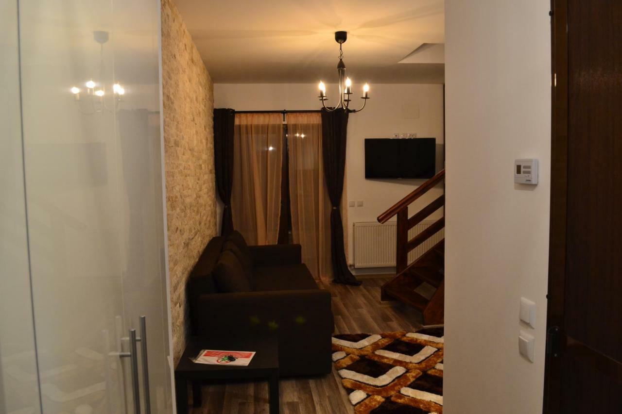Apartament Golden Rose 1 Buşteni Buitenkant foto