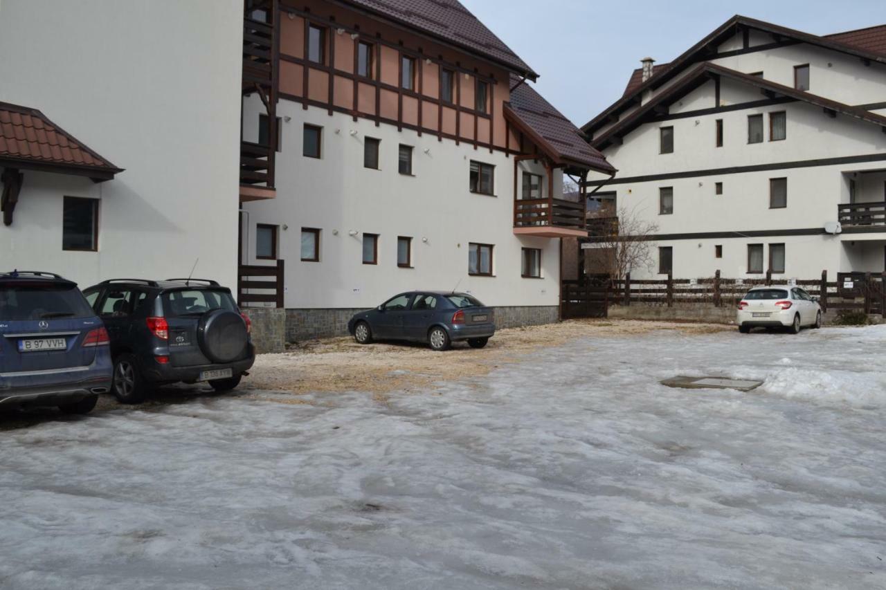Apartament Golden Rose 1 Buşteni Buitenkant foto
